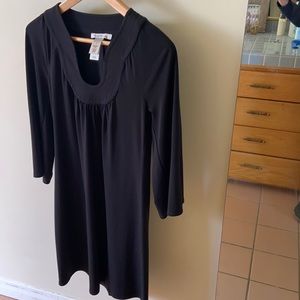 LAUNDRY- Cute black polyester dress with u shape neckline.